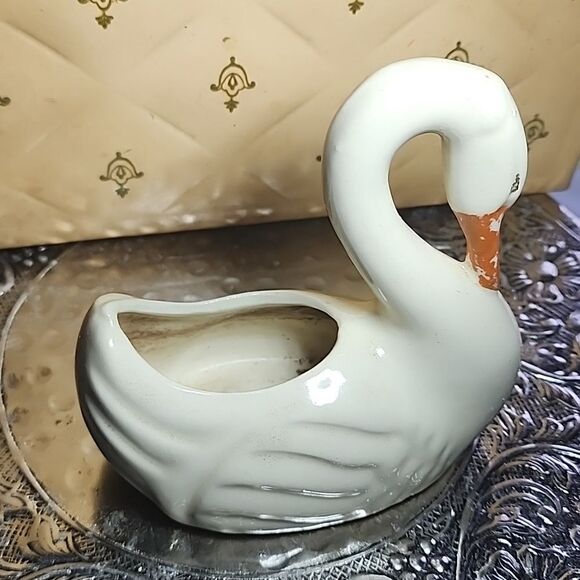 Vintage 1940's Swan Planter Coquette Bridal - Picture 3 of 10